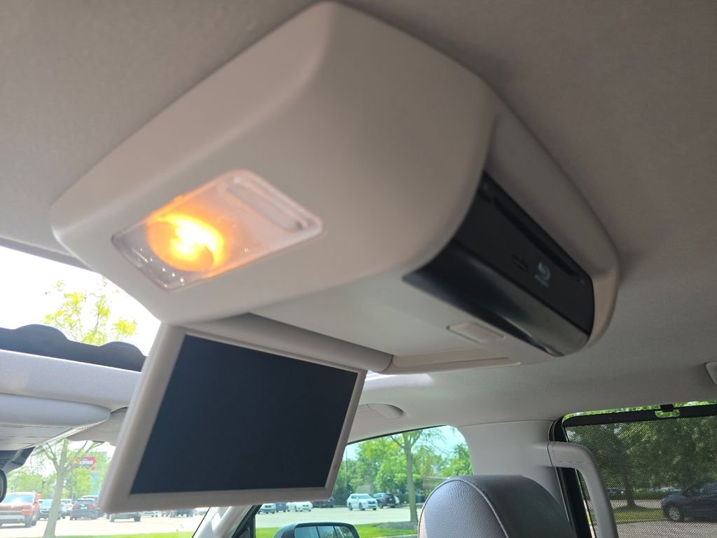 Used 2018 Magnetic Gray Metallic Toyota Platinum image 26