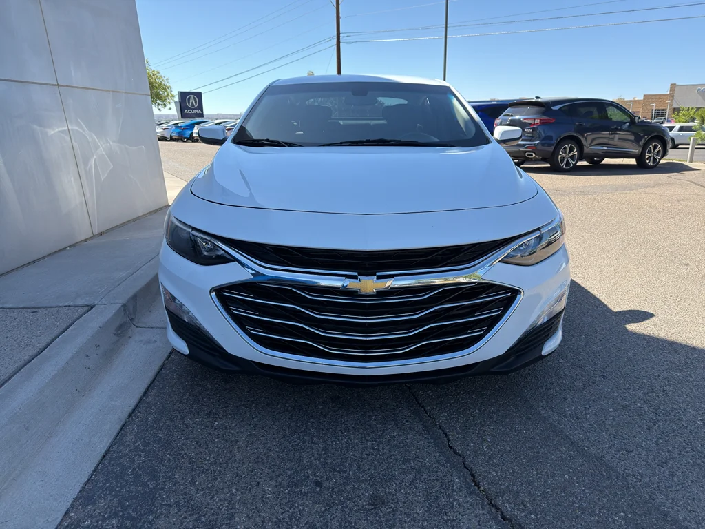 Used 2021 SUMMIT WHITE Chevrolet LT image 3