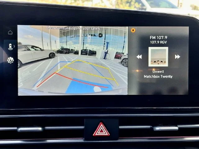 Used 2025  Hyundai SEL Convenience image 19