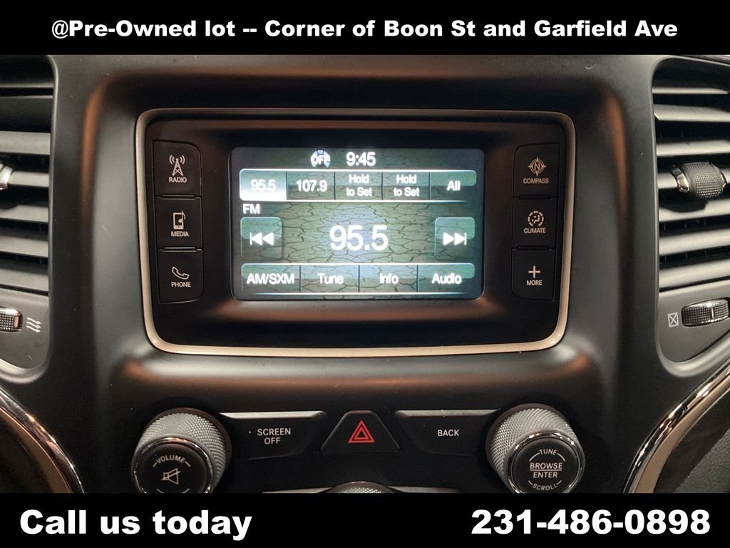 Used 2015 Red Jeep Laredo image 23