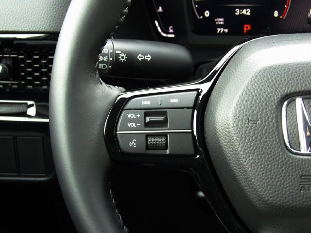 New 2027 Platinum White Pearl Honda EX-L image 25