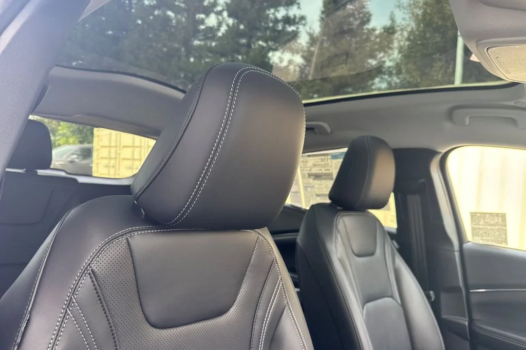 New 2026 Gray Metallic Ford Premium image 17