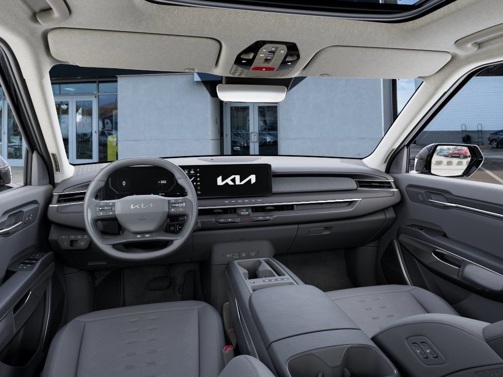 New 2026 Black Kia Wind image 14