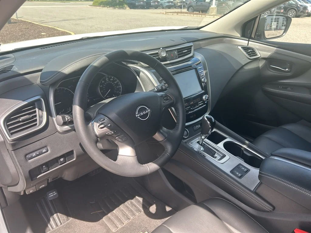 Used 2024 White Nissan SV image 11
