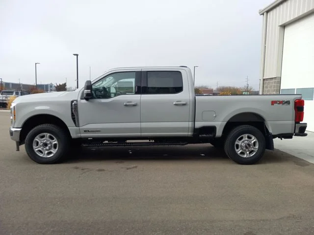 New 2026 Avalanche Ford XLT image 6