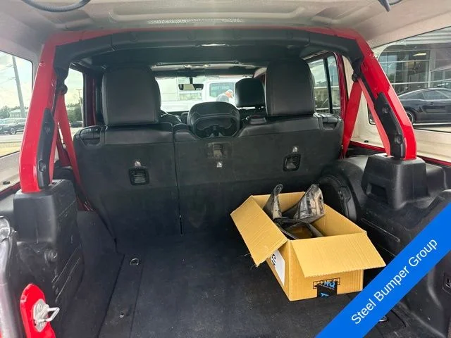 Used 2020 Red Jeep Unlimited Rubicon image 10