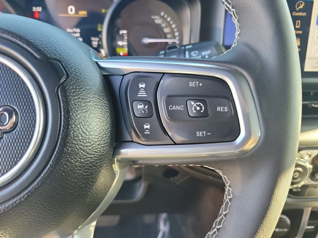 Used 2025 Red Jeep Sahara 4xe image 32
