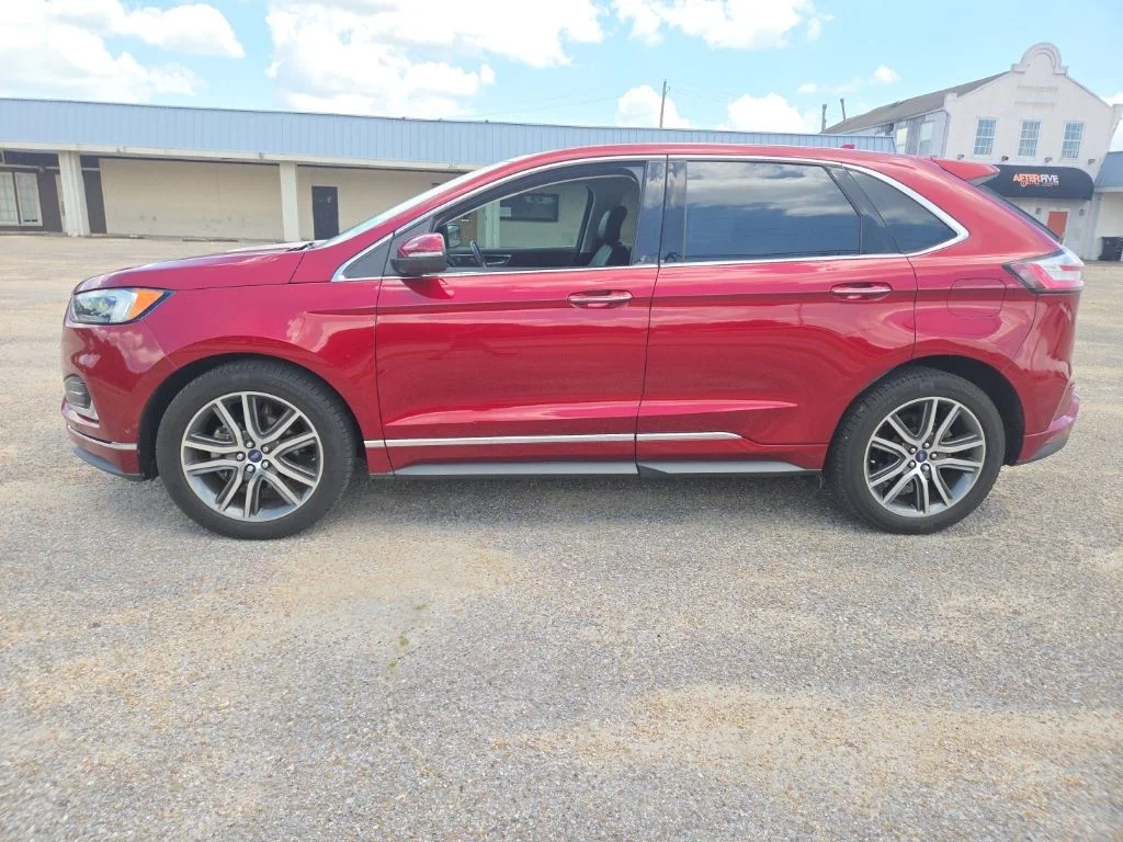 Used 2019 Ruby Red Metallic Ford Titanium image 5