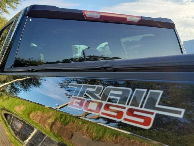 2023 Chevrolet Silverado 1500 LT Trail Boss - Photo 10