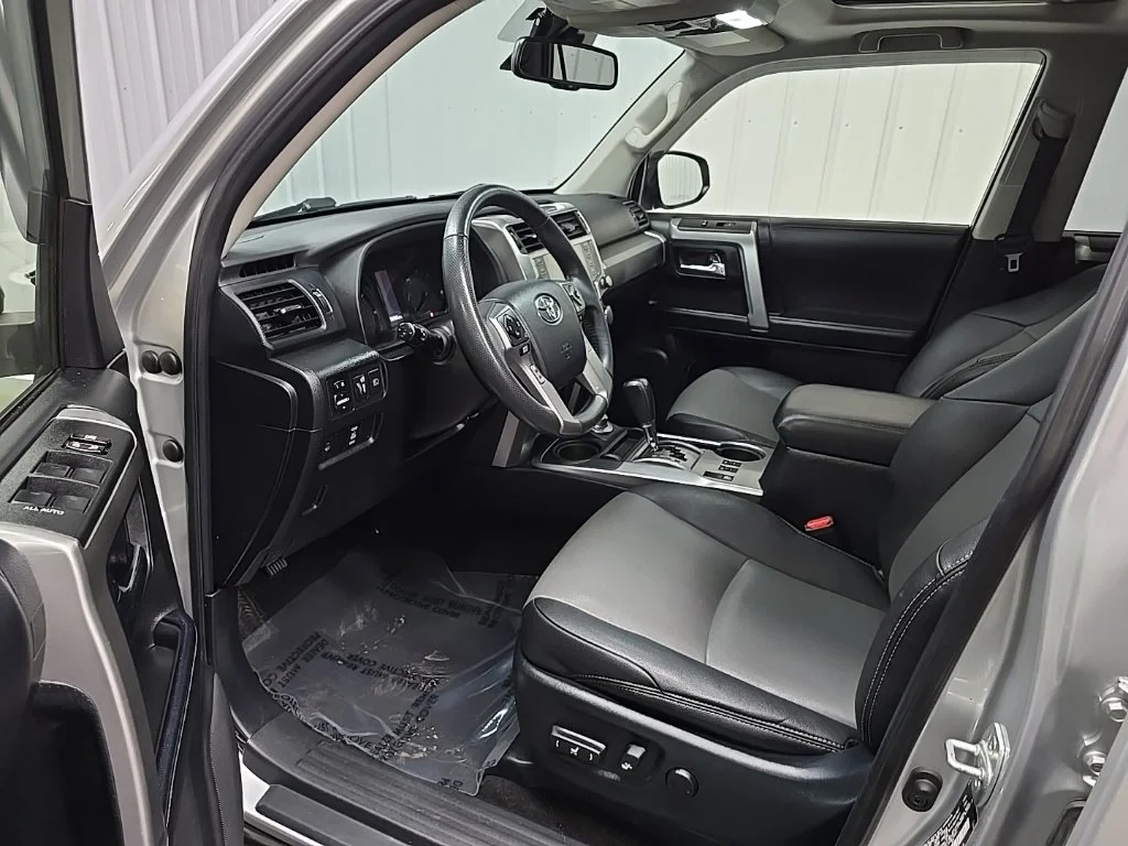 Used 2020 Silver Toyota SR5 Premium image 29