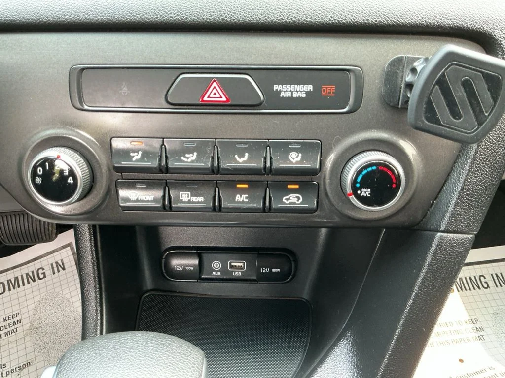 Used 2018 White Kia LX image 16