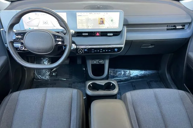 Used 2024 Green Hyundai SEL image 15