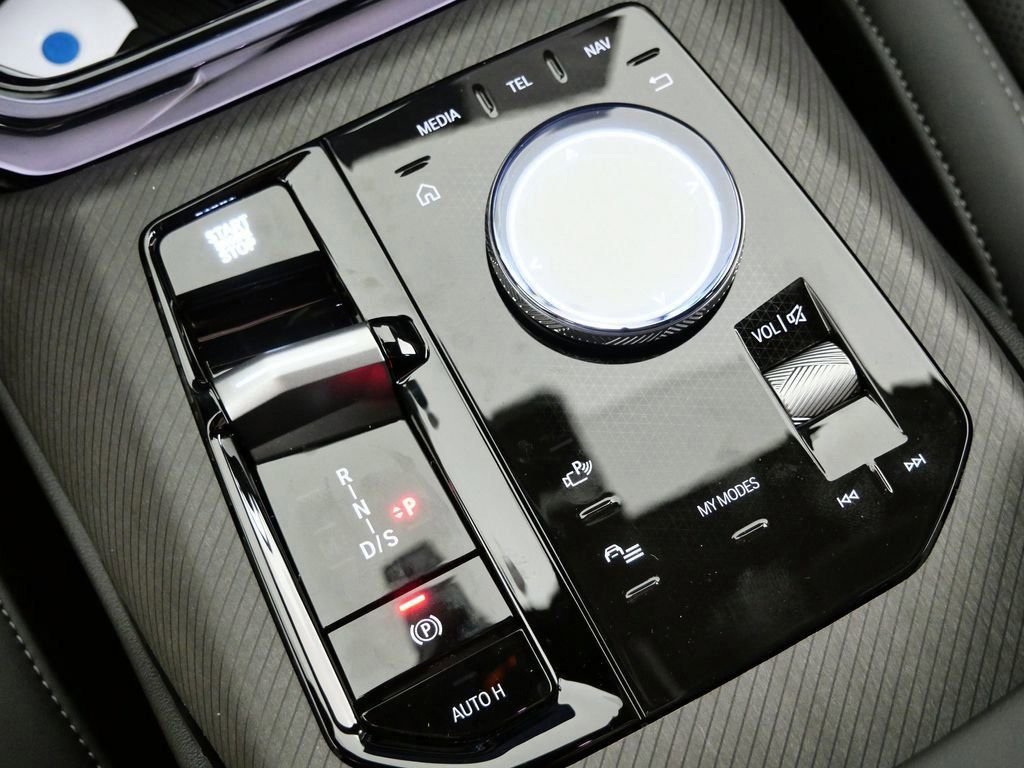 Used 2026 Black Sapphire Metallic BMW 30 xDrive image 47