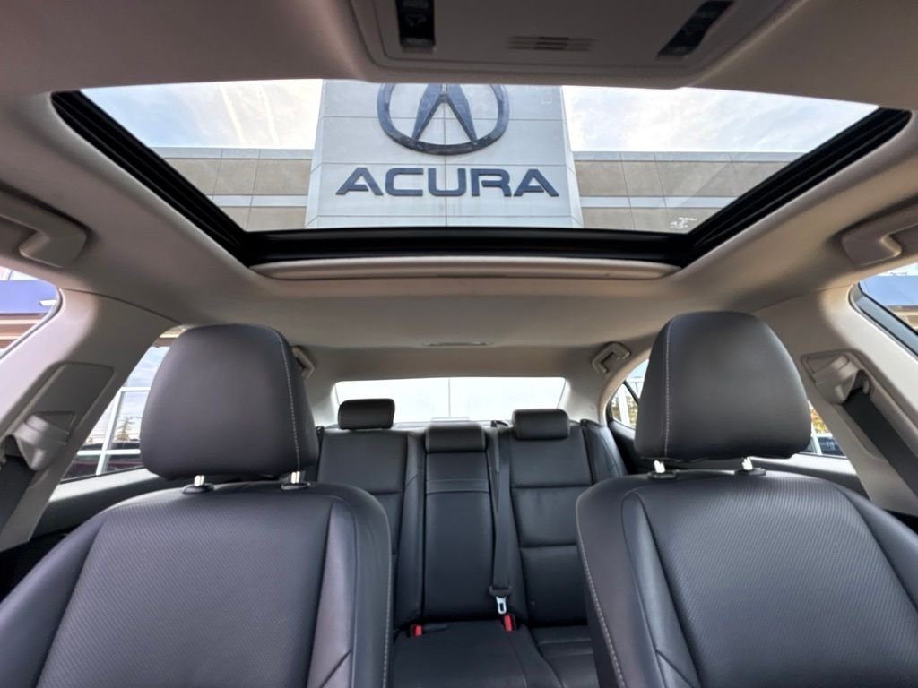 Used 2015 Silver Lexus 350 image 29