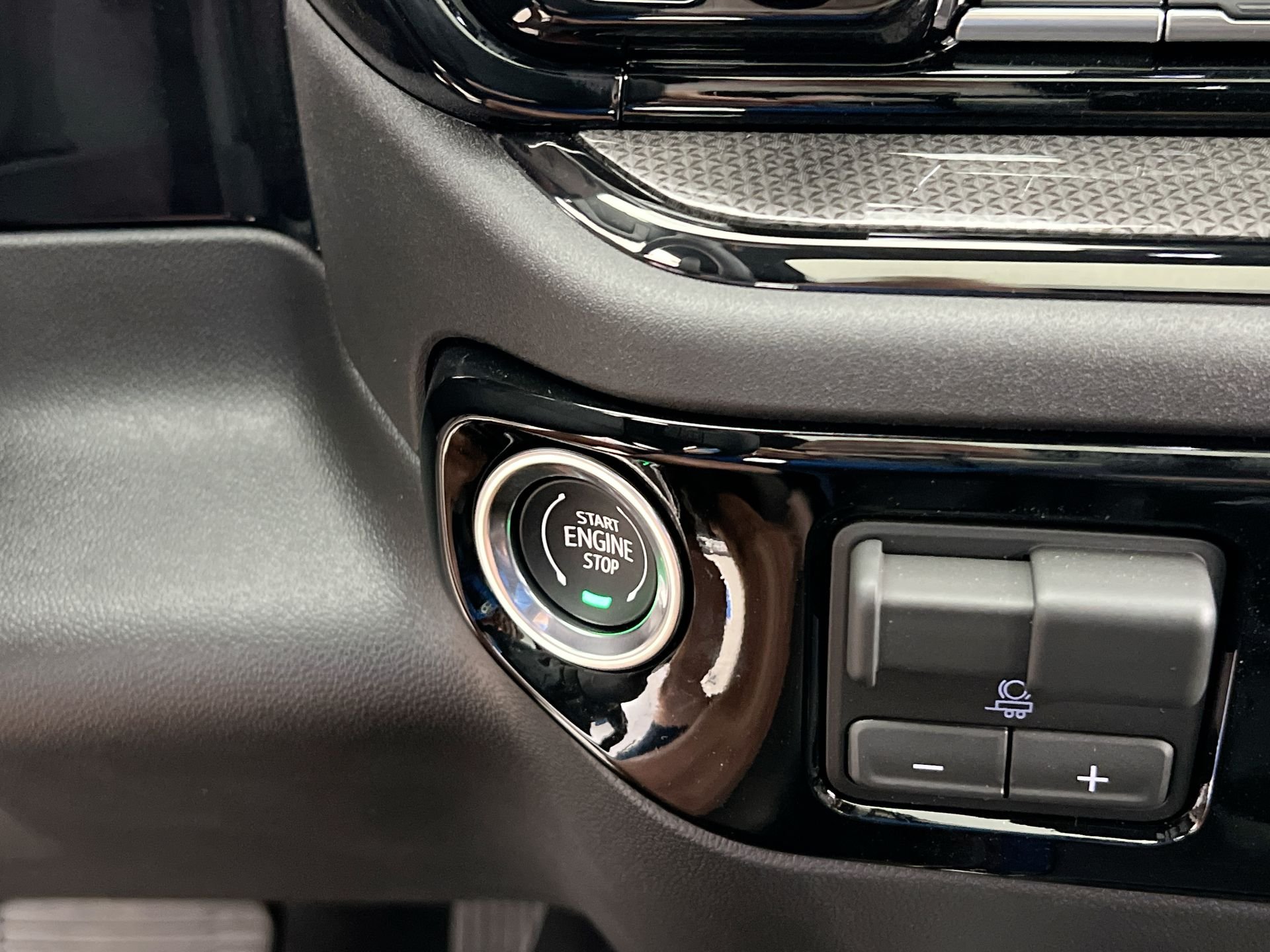 2026 Chevrolet Silverado 1500 ZR2 - Photo 72