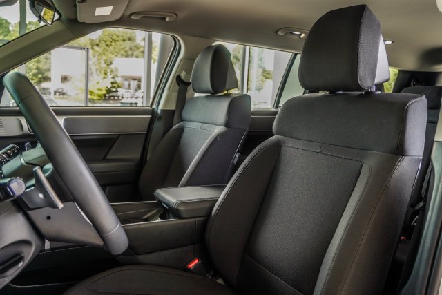 Certified Used 2026 White Hyundai SE image 38