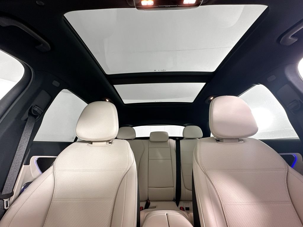New 2026 Verde Silver Metallic Mercedes-Benz GLC 300 image 23