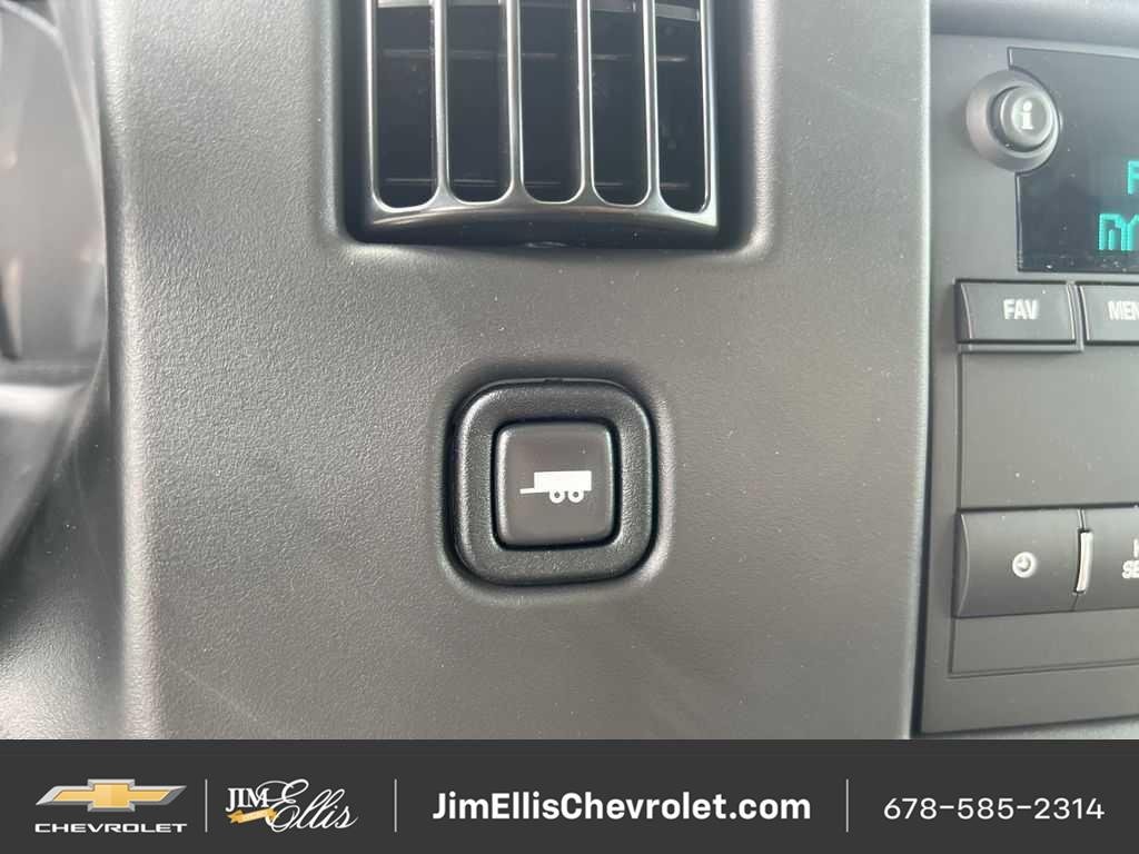 2025 Chevrolet Express Cargo Work Van - Photo 23