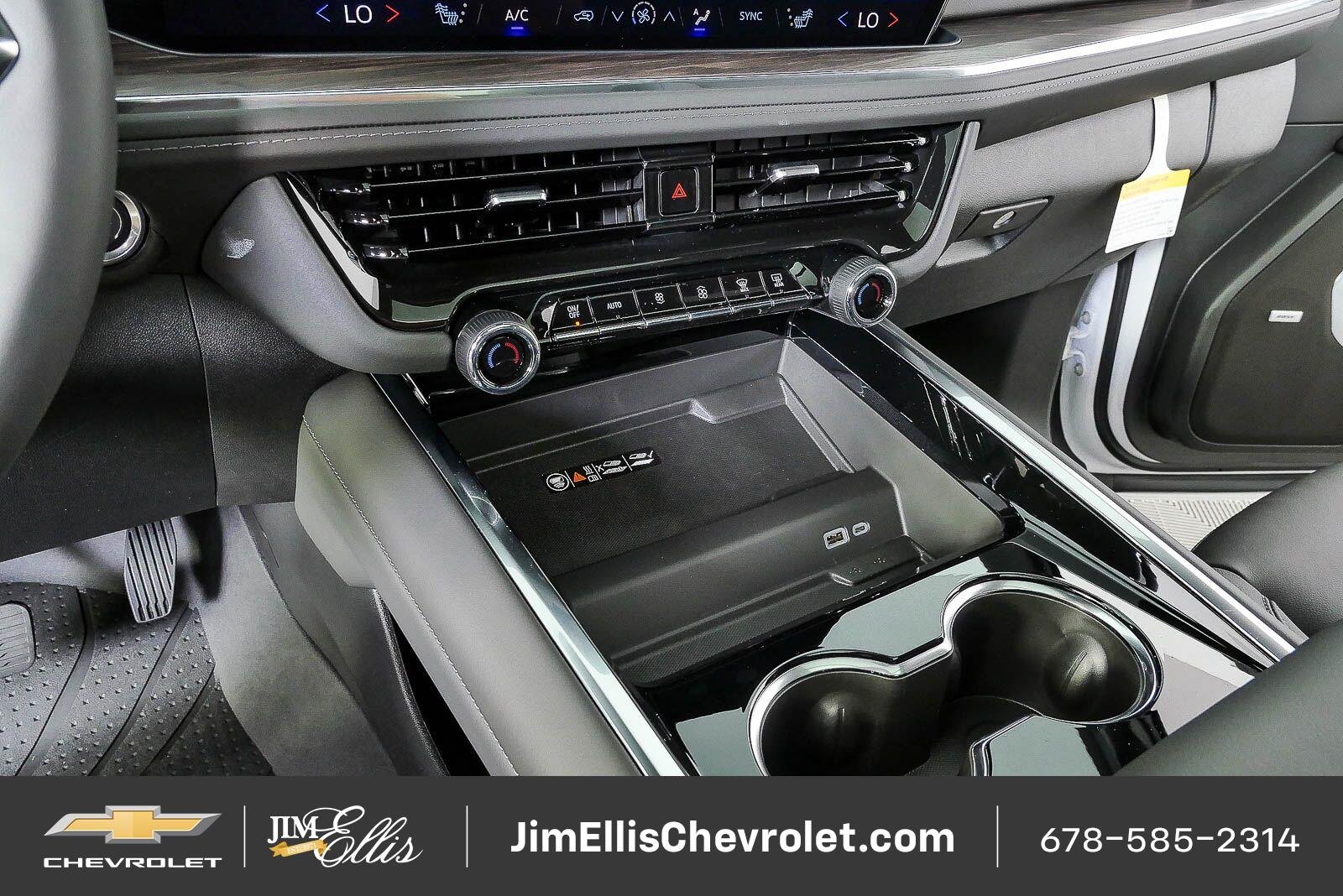 New 2026 Summit White Chevrolet Z71 image 19