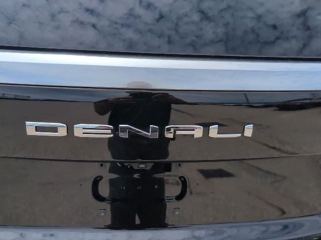 Used 2026 Onyx Black GMC Denali image 22