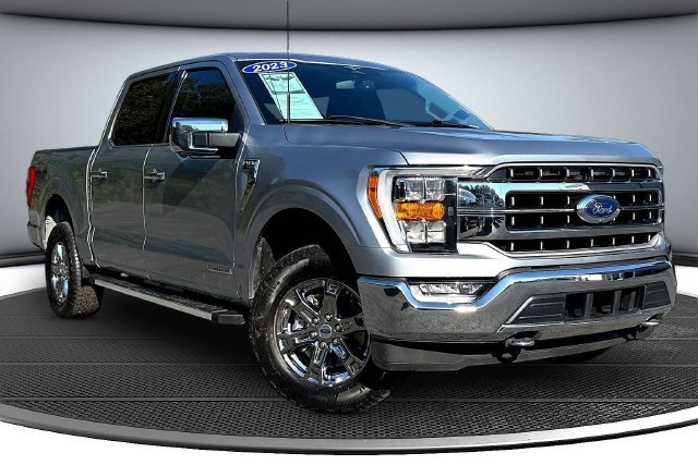 Used 2023 Silver Ford Lariat image 3