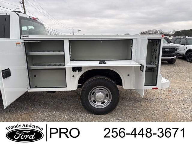 New 2026 Oxford White Ford XL image 9