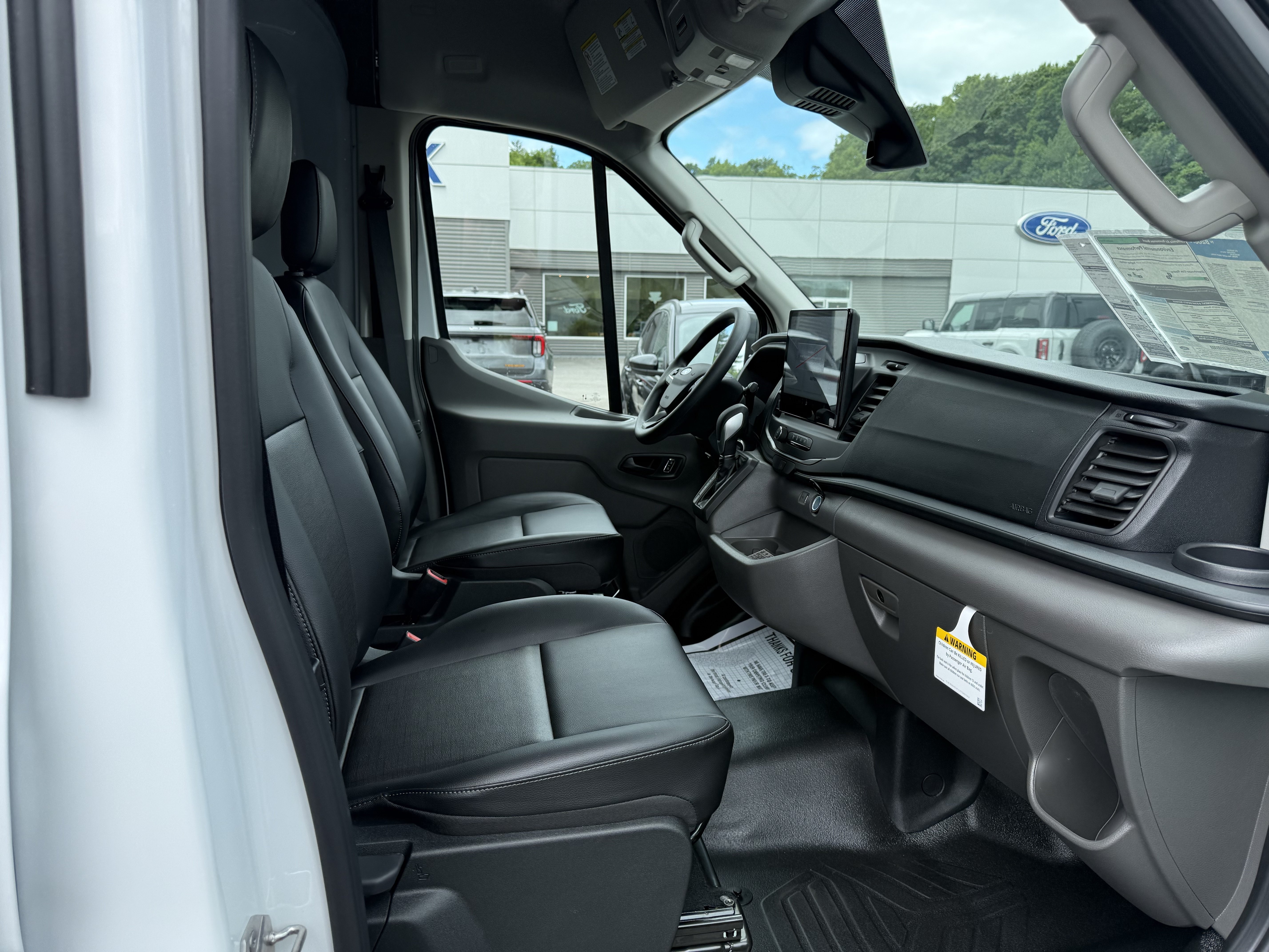 New 2026 Oxford White Ford  image 3