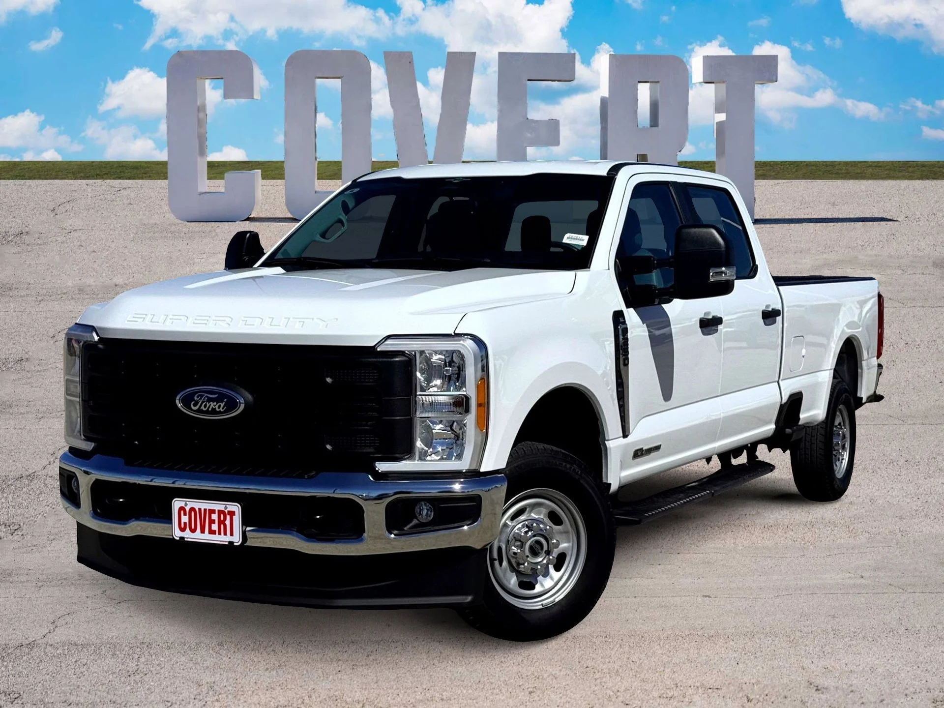 Used 2023  Ford XL image 1