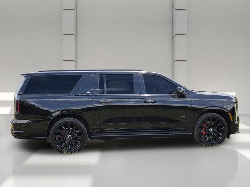 Used 2025 Black Raven CADILLAC AWD 4DR V-SERIES image 6