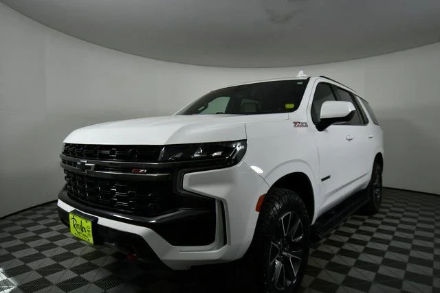 Used 2021 Summit White Chevrolet Z71 image 6