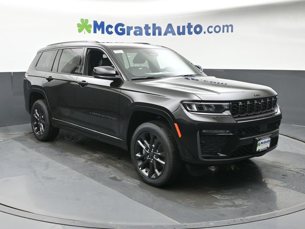 New 2026 Diamond Black Crystal Pearl-Coat Exterior Paint Jeep Limited image 2