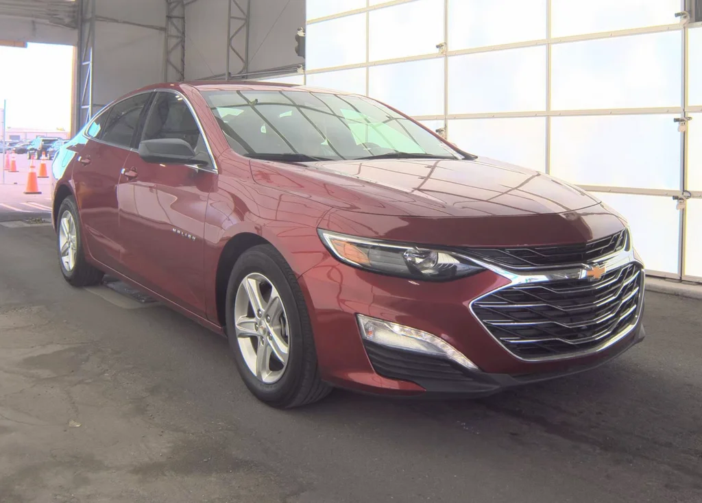 Used 2024 Red Chevrolet LT image 4