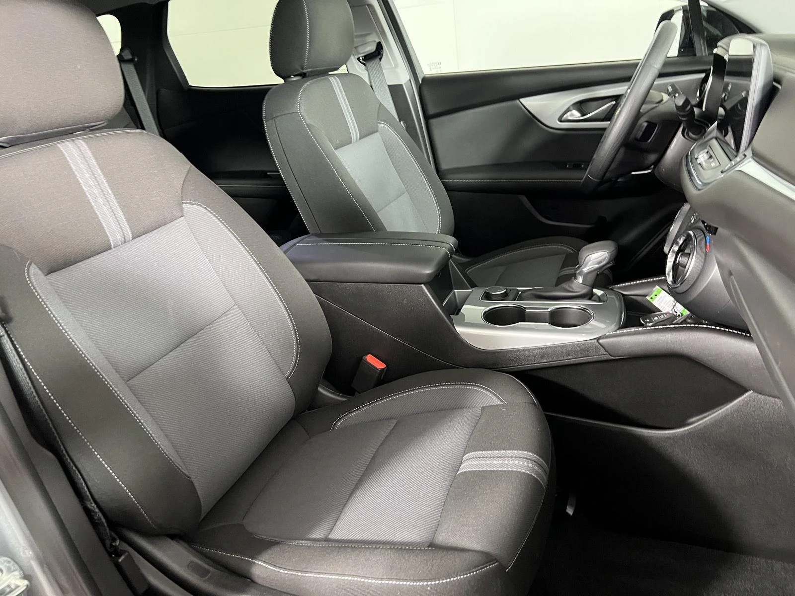 New 2025 Sterling Gray Metallic Chevrolet 2LT image 20