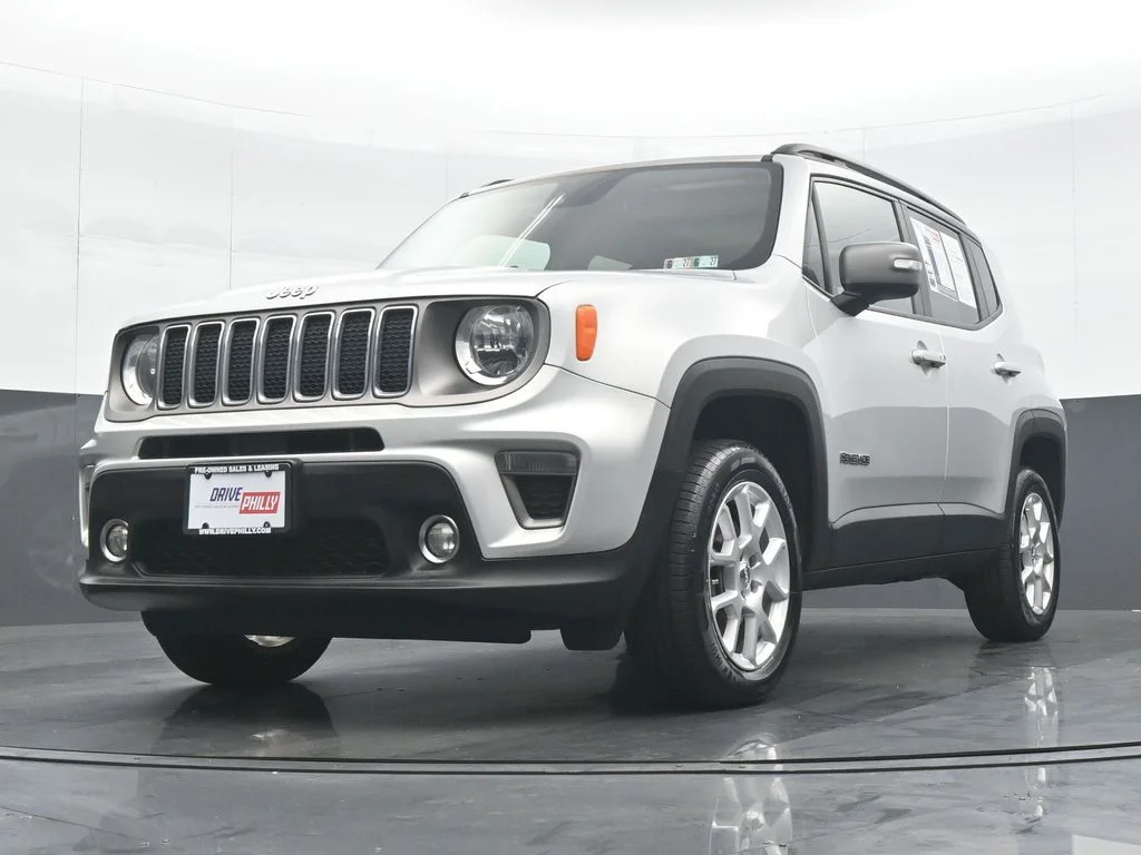 Used 2021 Silver Jeep Limited image 24