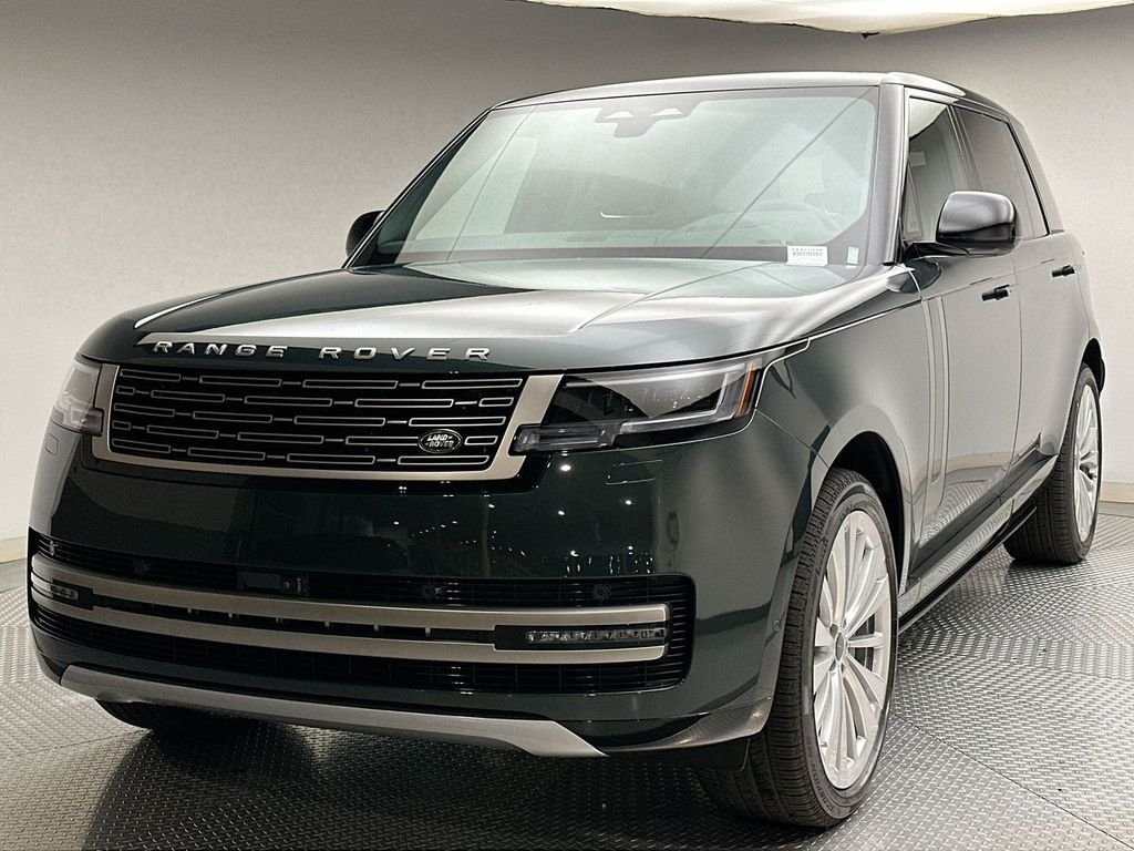 2026 Land Rover Range Rover 4.4 SE LWB 7's photo