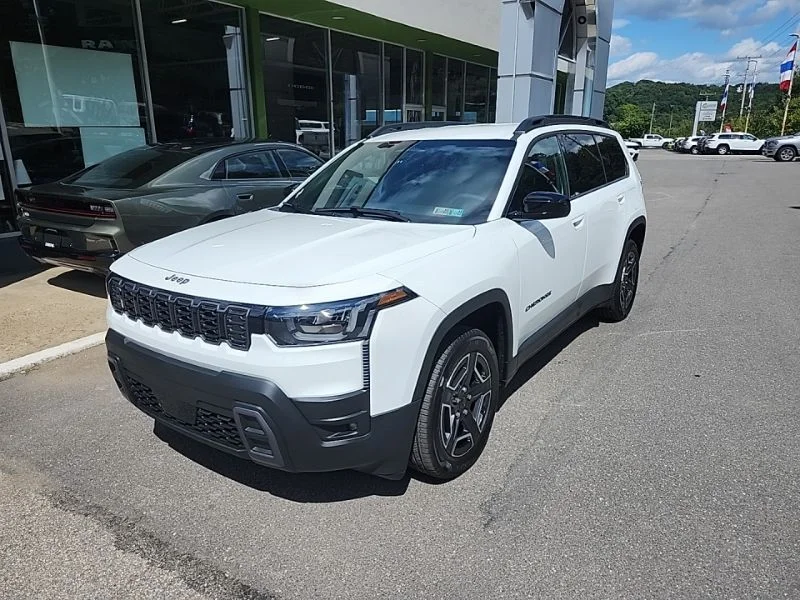 Used 2026 White Jeep Laredo image 3