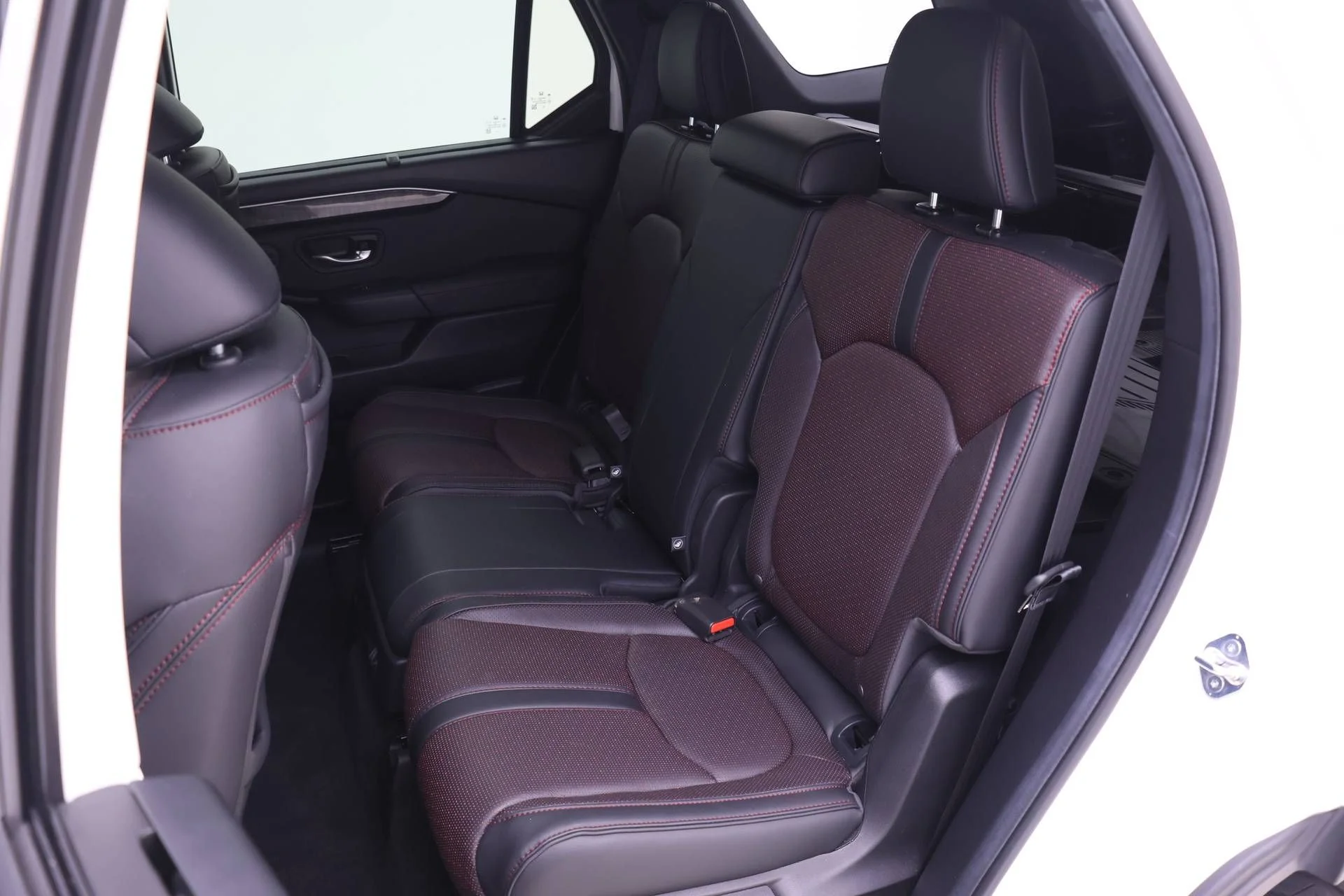 2025 Honda Pilot Black Edition - Photo 10