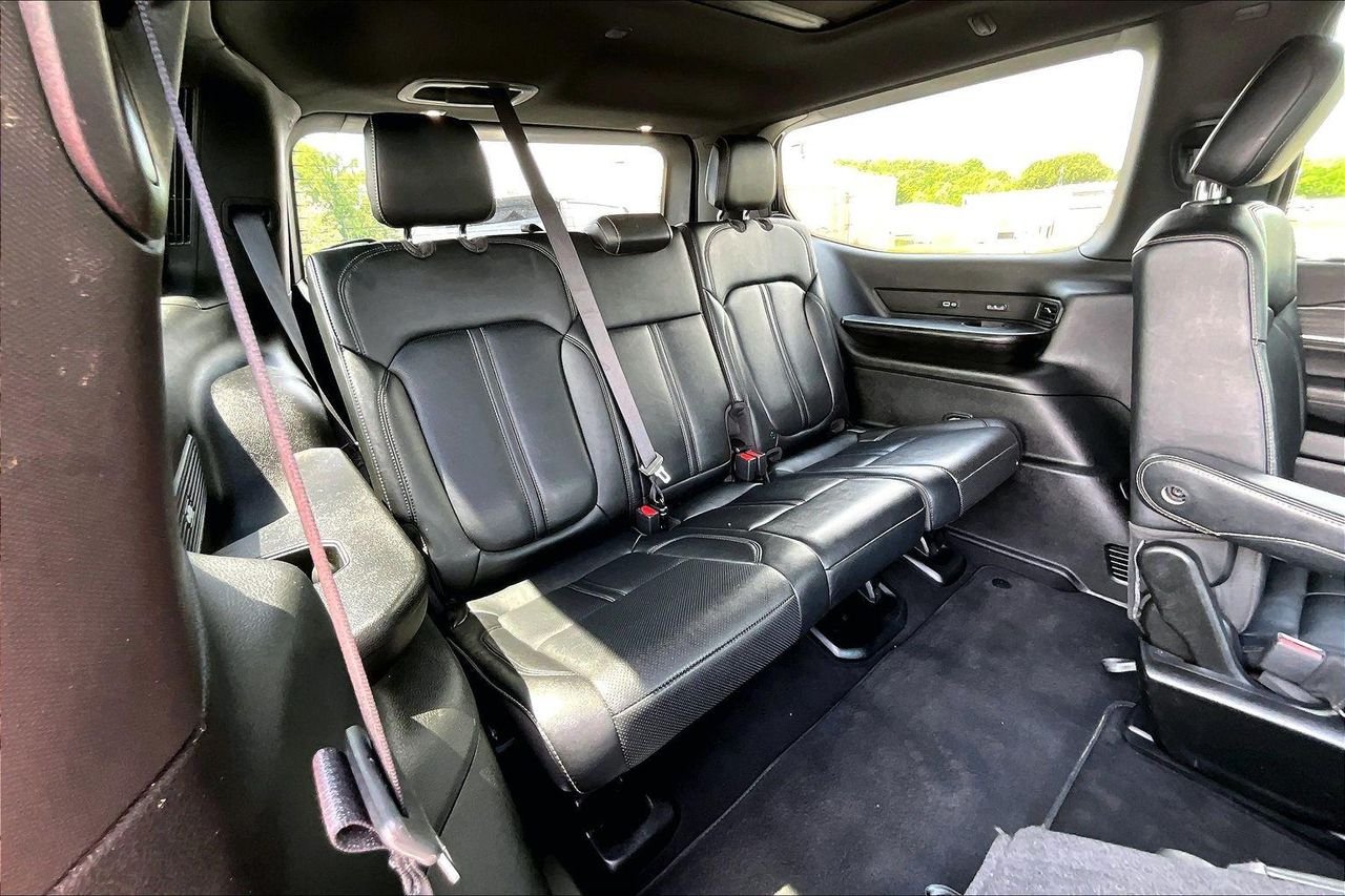 Used 2023 Baltic Gray Metallic Clearcoat Jeep Series III 4x4 image 28