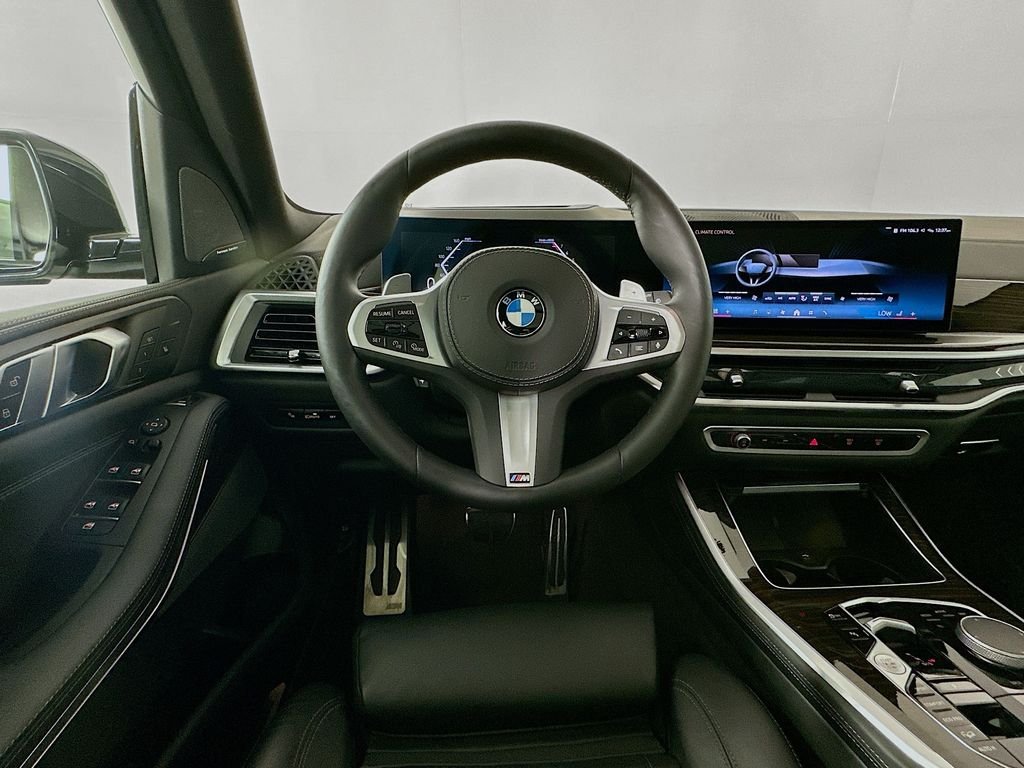 Used 2024 Skyscraper Grey Metallic BMW xDrive40i image 24