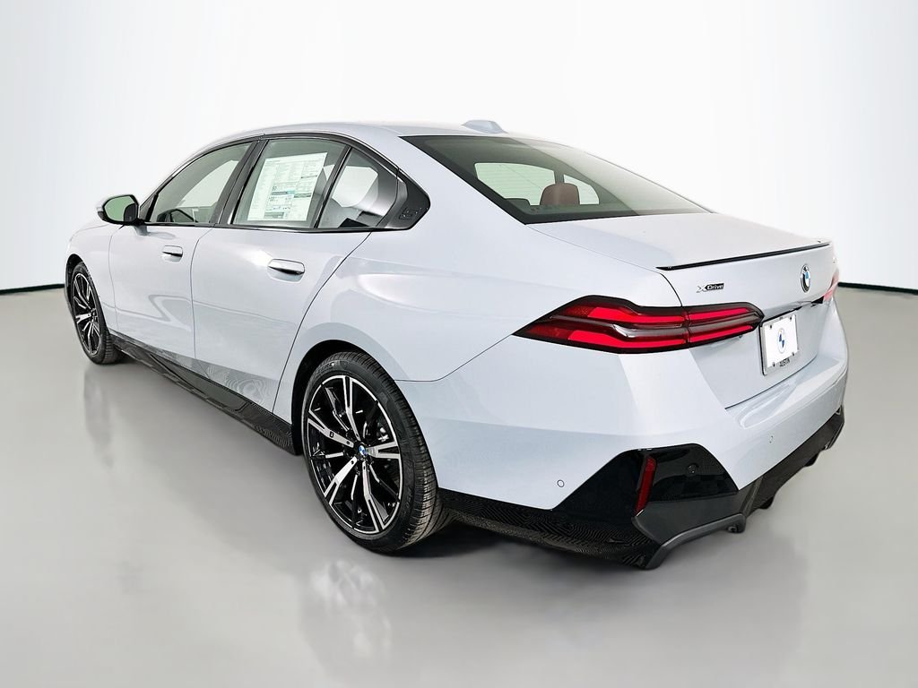 Used 2027 Brooklyn Grey Metallic BMW 530i xDrive image 7