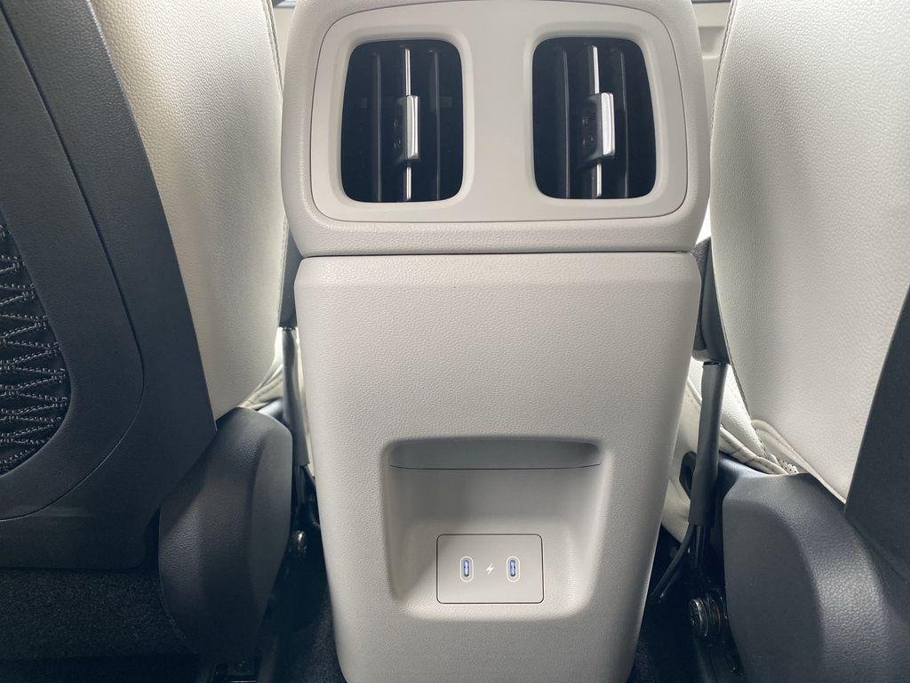 New 2026 White Pearl Hyundai Limited FWD image 34