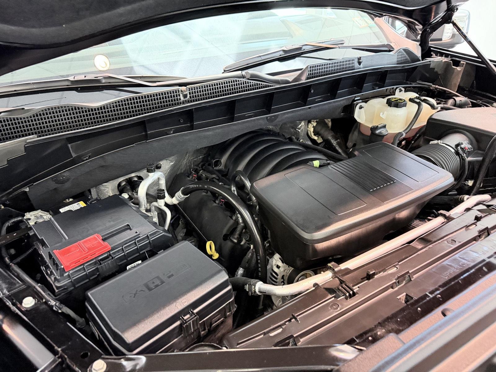 Used 2025 Onyx Black GMC Denali Ultimate image 56