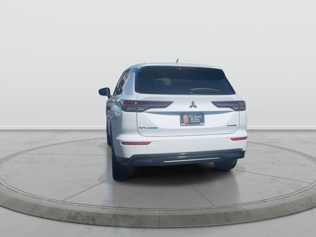 New 2026 WHT DIAMOND Mitsubishi LE image 5