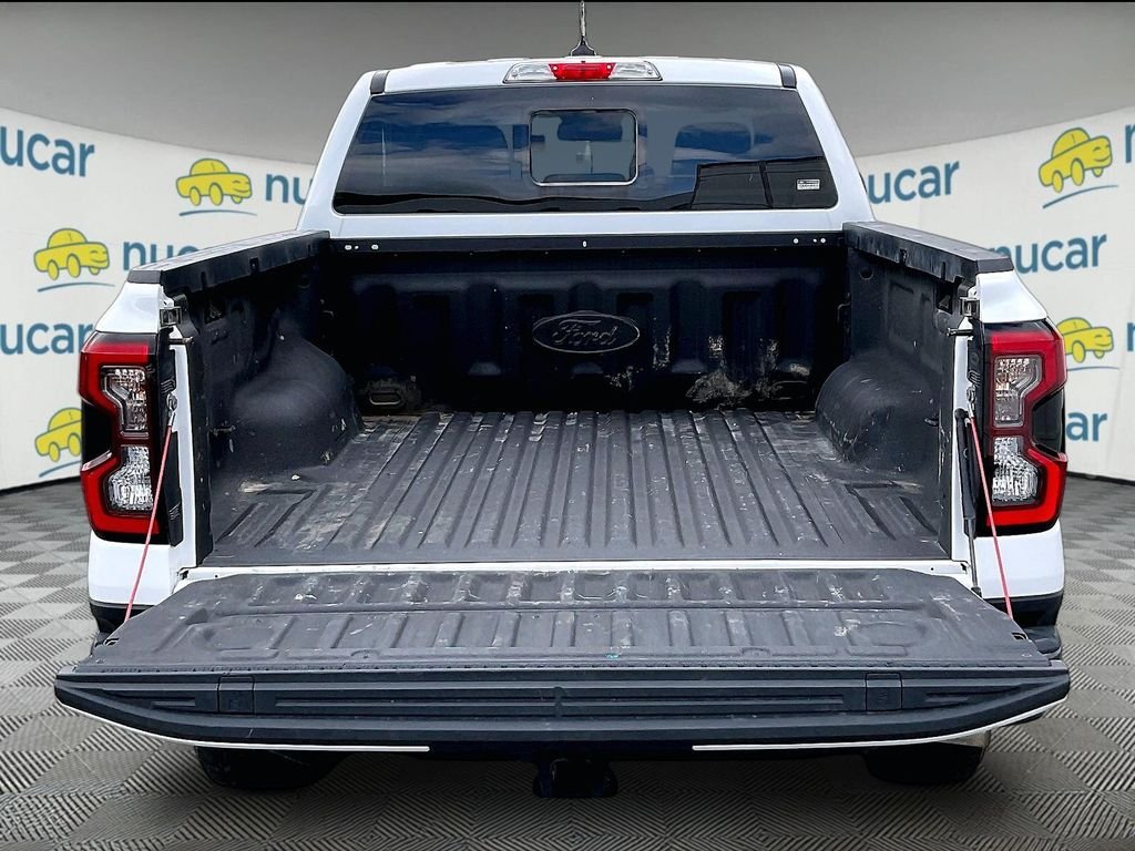 Used 2025 Oxford White Ford XLT image 29