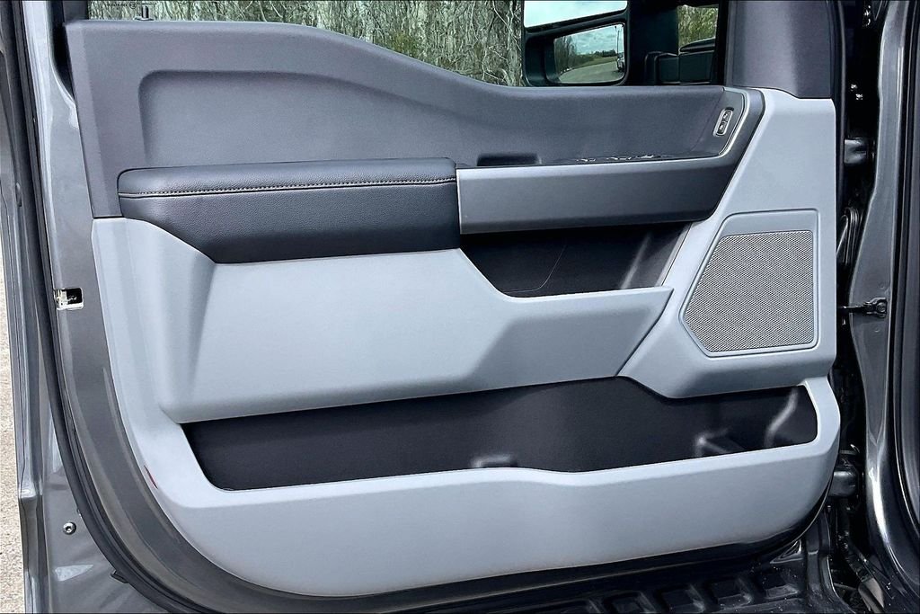 New 2026 Ford Super Duty F-250 XL 4D Crew Cab