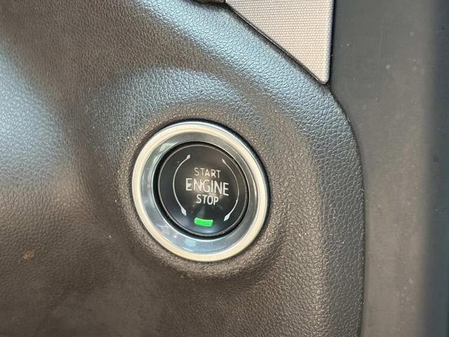 Used 2019 Black GMC SLT image 26