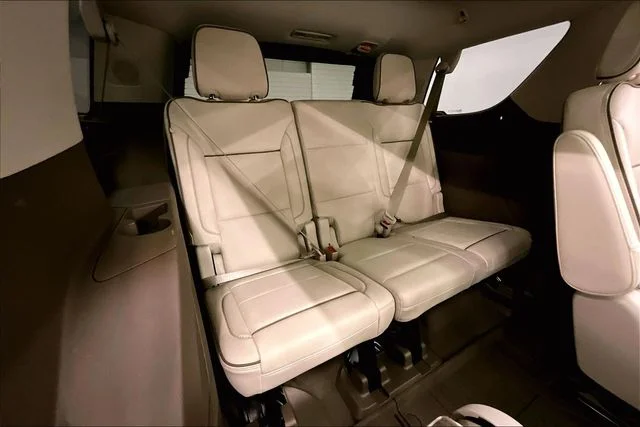 2023 GMC Yukon Denali - Photo 33