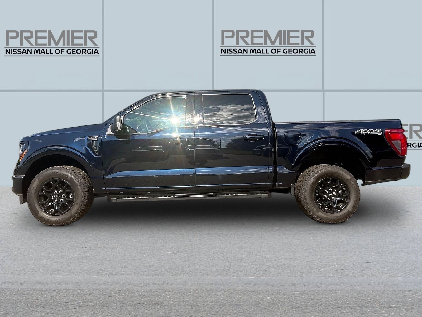 Used 2026 Blue Ford XLT image 4