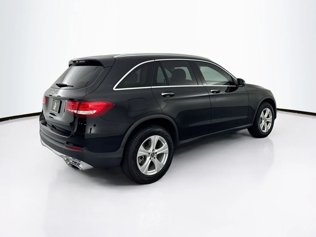 Used 2018 Black Mercedes-Benz GLC 300 image 5