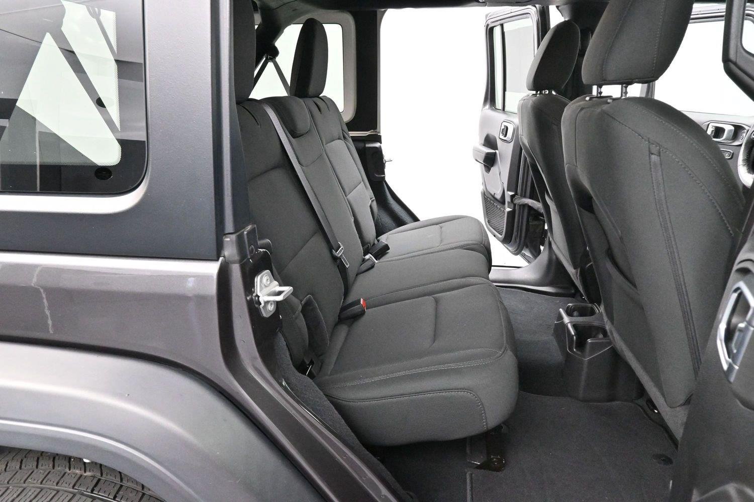 Used 2022 Granite Crystal Metallic Clearcoat Jeep Unlimited Sport Altitude image 29